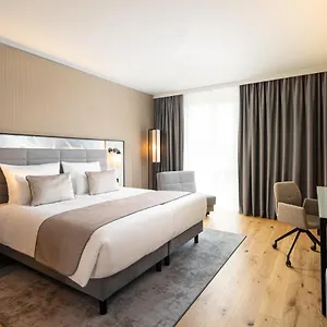 **** Hotel Leonardo Royal Bonn Airport Duitsland
